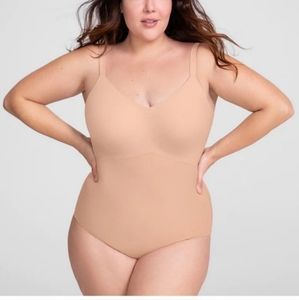 NEW HONEYLOVE cami bodysuit in sand L